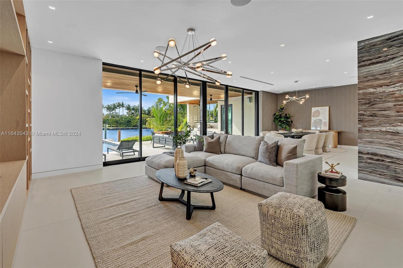 ALTOS DEL MAR NO 4 - Residential