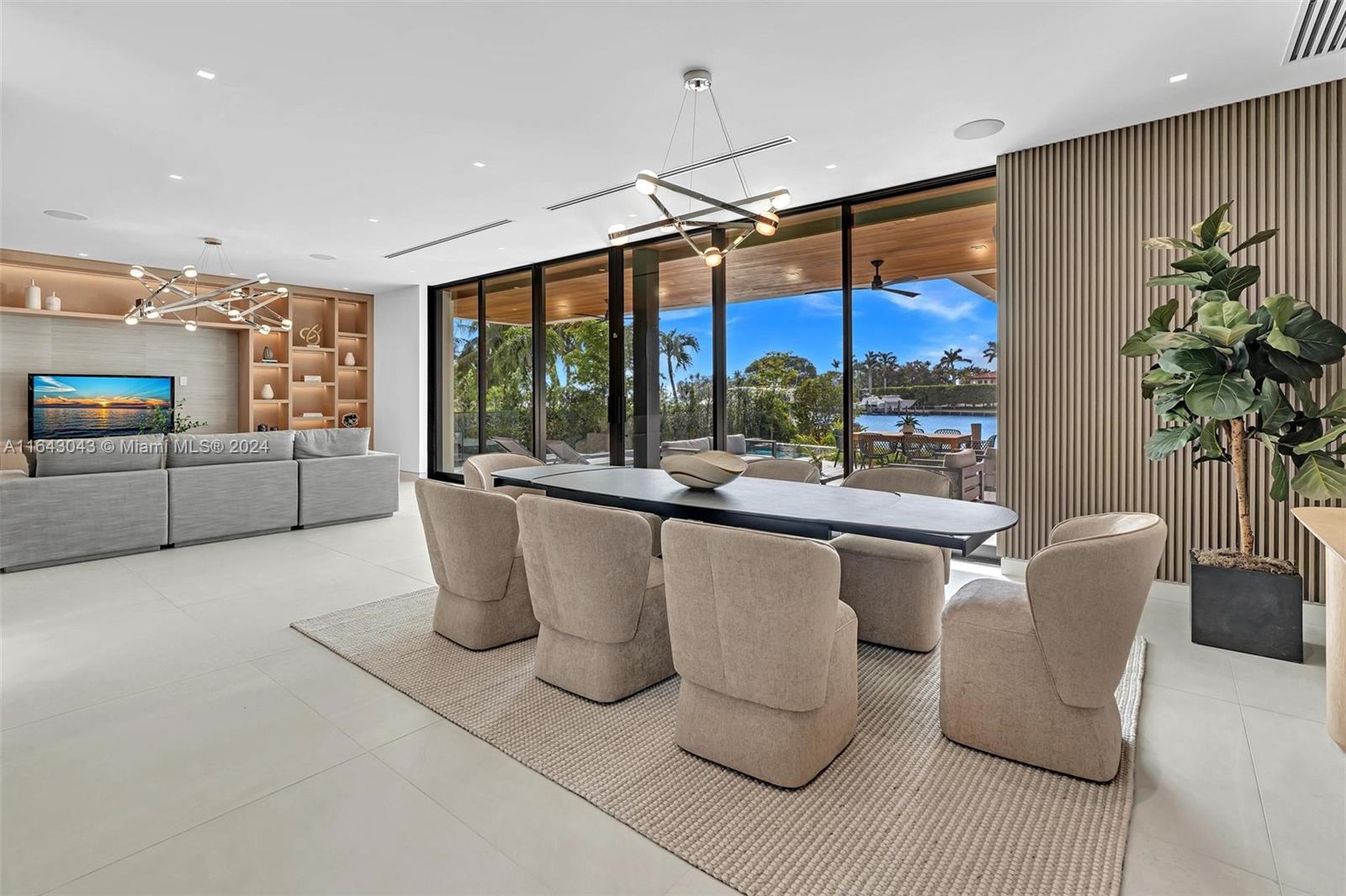 ALTOS DEL MAR NO 4 - Residential