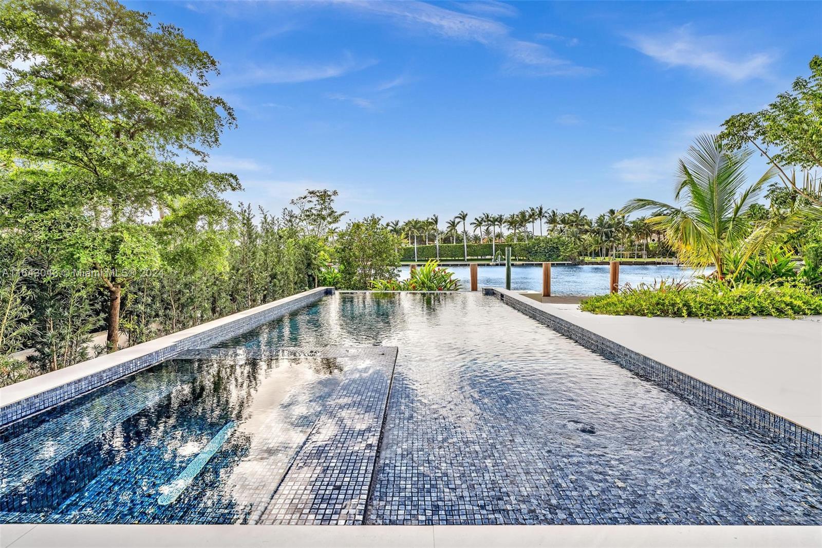ALTOS DEL MAR NO 4 - Residential
