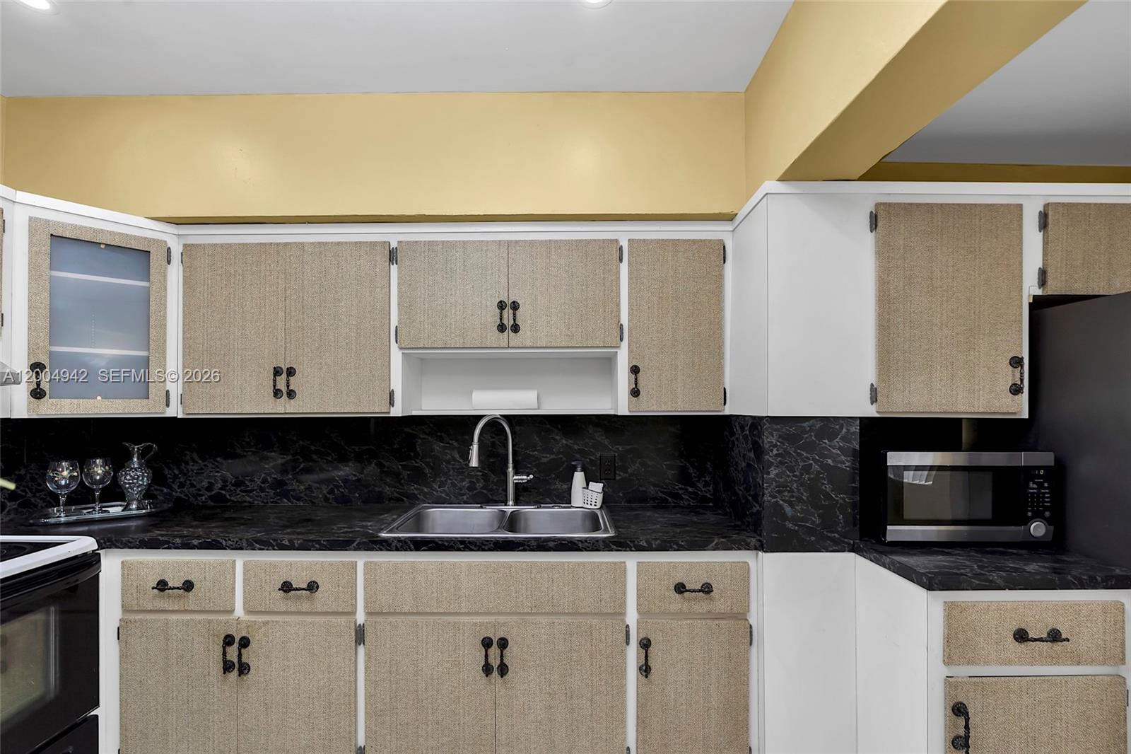 GRAPELAND HEIGHTS SEC 2 - Residential