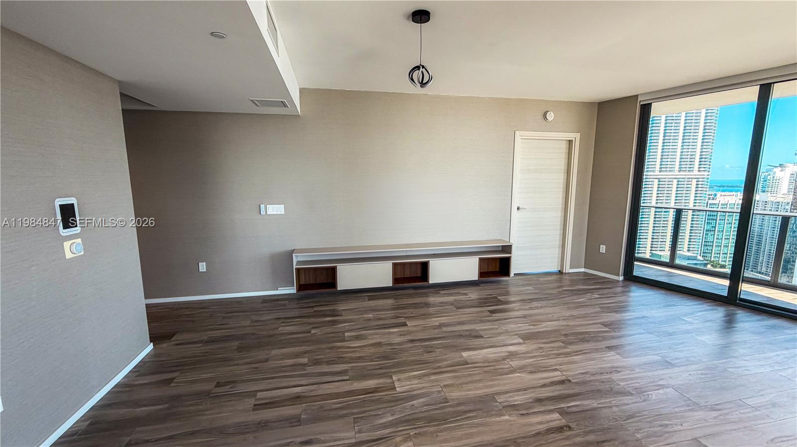 801 SMA RESIDENCES CONDO - Residential Lease