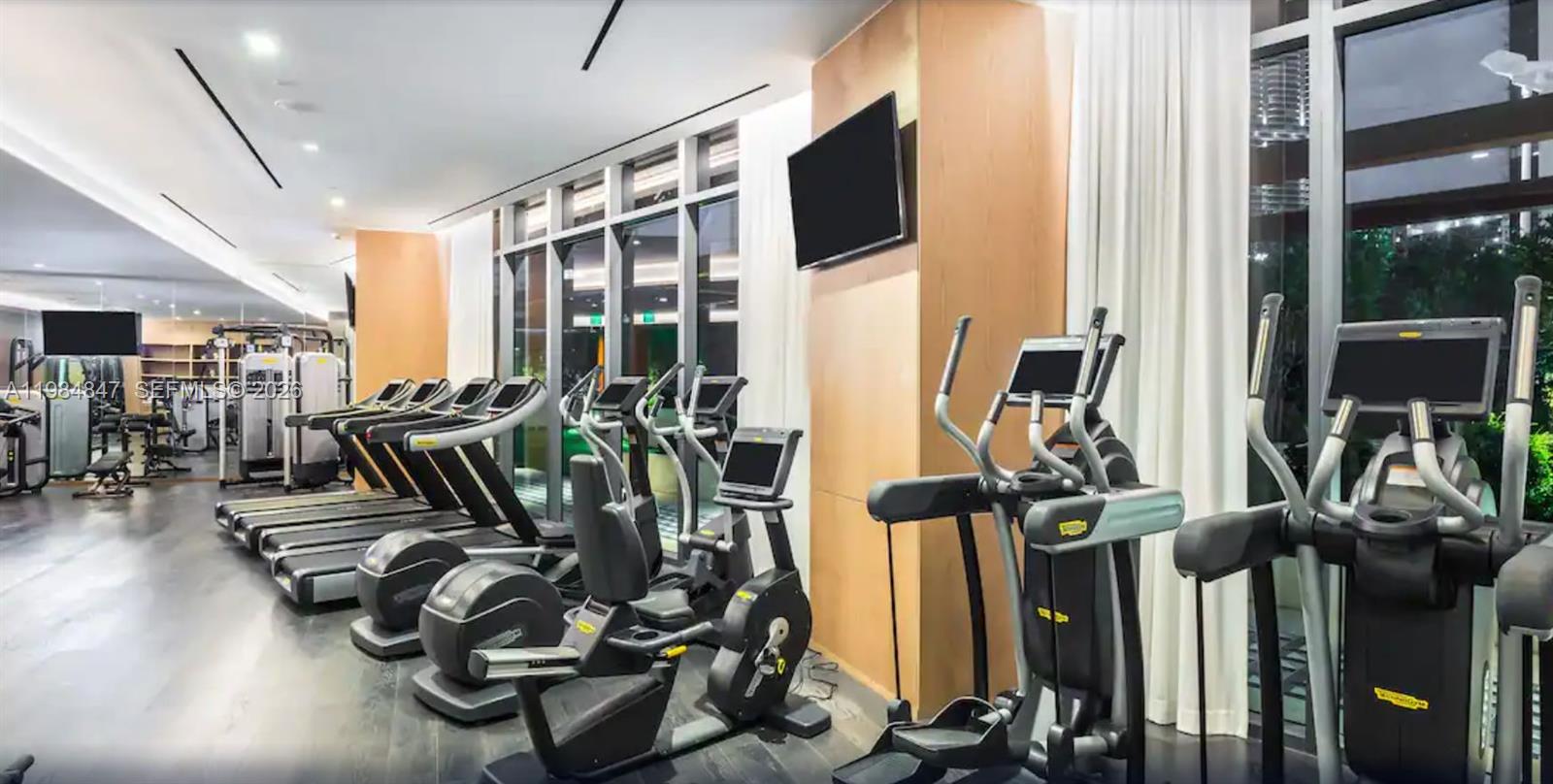 801 SMA RESIDENCES CONDO - Residential Lease