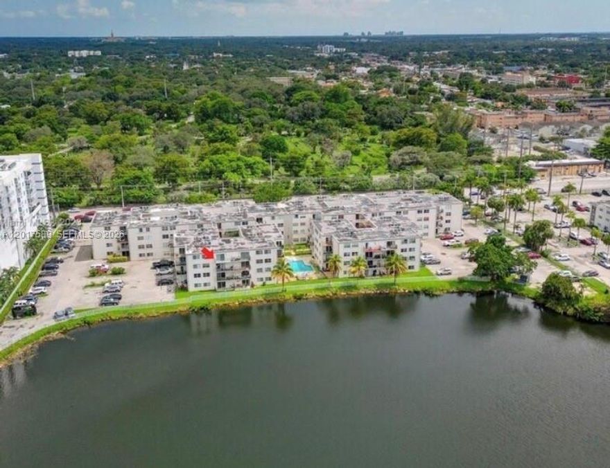 Excellent investment opportunity in the heart of Miami! Beautiful 4th-floor condo located in the desirable El Lago Condominium community. This unit offers a convenient layout with plenty of natural light and a prime location just minutes from Miami International Airport, major highways, shopping centers, restaurants, and entertainment. Enjoy peaceful lake views and easy access to everything Miami has to offer. Ideal for homeowners or investors. Great central location with strong rental potential. Don’t miss this opportunity!