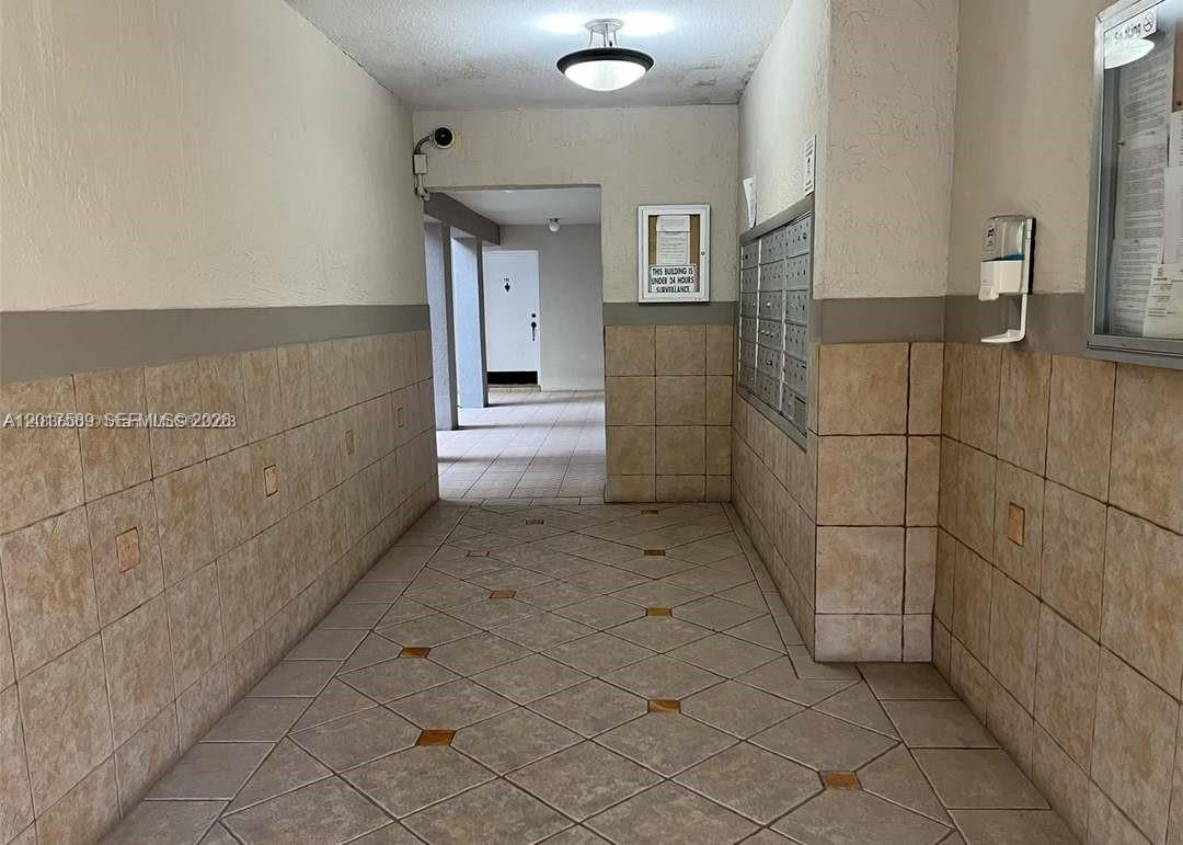 EL LAGO CONDO - Residential