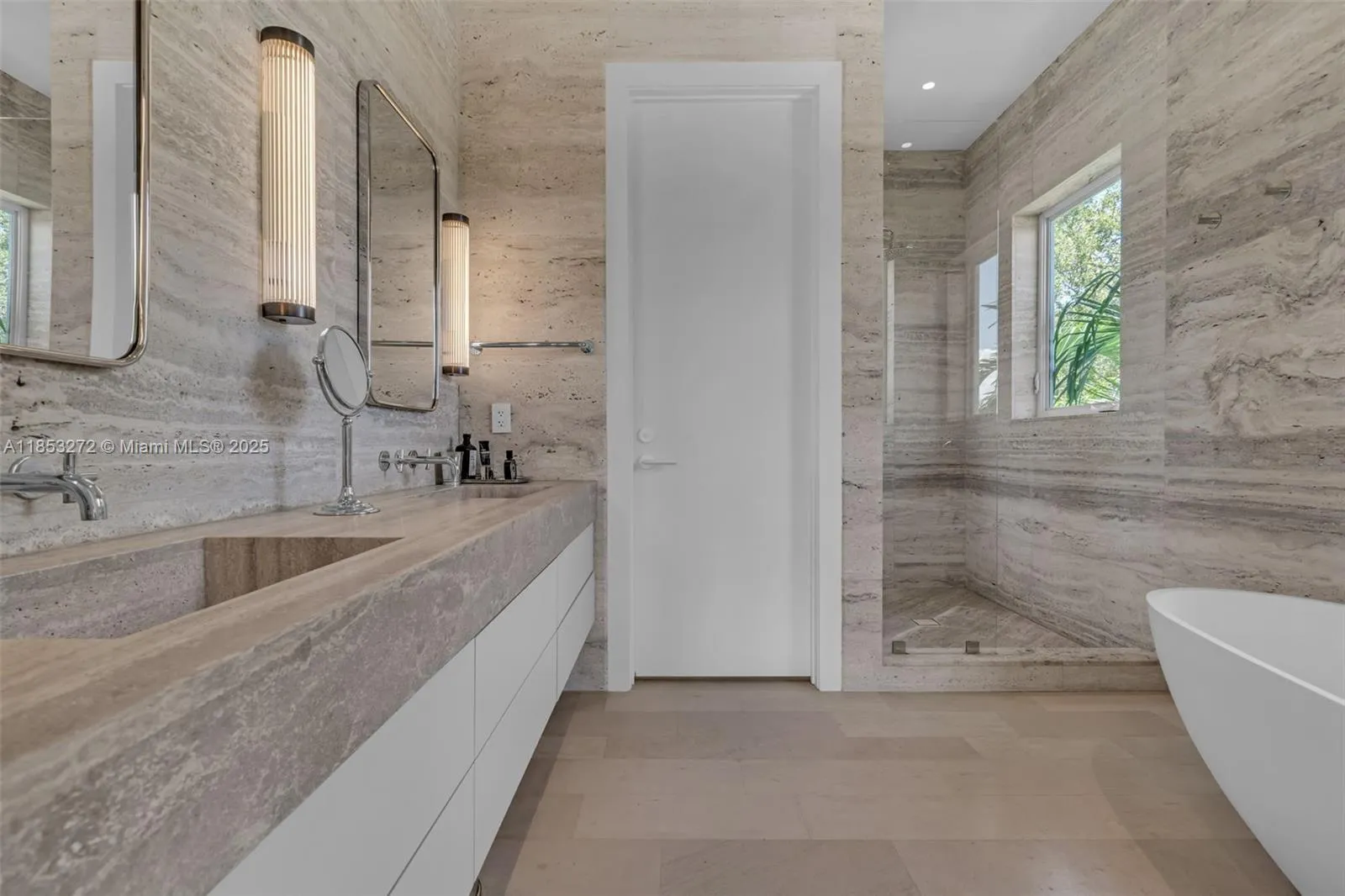 Key Biscayne, Florida 33149, United States, 6 Bedrooms Bedrooms, ,6 BathroomsBathrooms,Residential,Active,185537