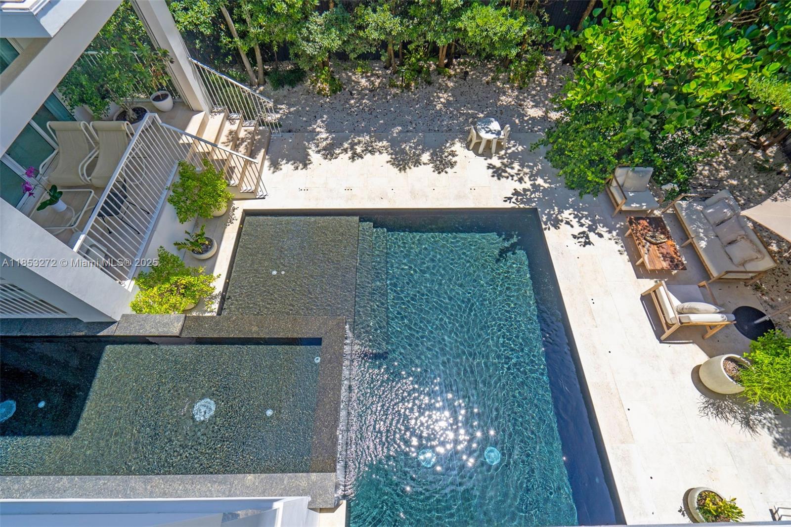 TROPICAL ISLE HOMES SUB 4 - Residential