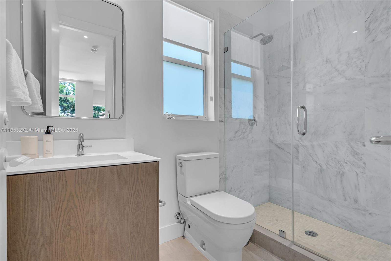 TROPICAL ISLE HOMES SUB 4 - Residential