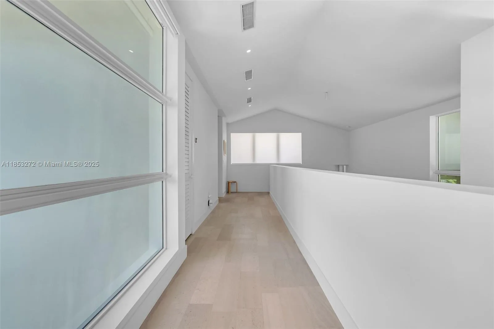 Key Biscayne, Florida 33149, United States, 6 Bedrooms Bedrooms, ,6 BathroomsBathrooms,Residential,Active,185537