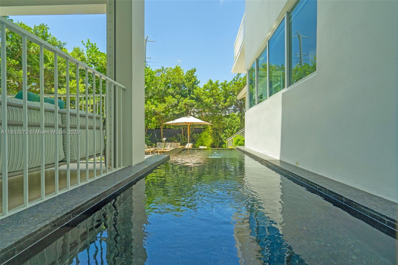 TROPICAL ISLE HOMES SUB 4 - Residential