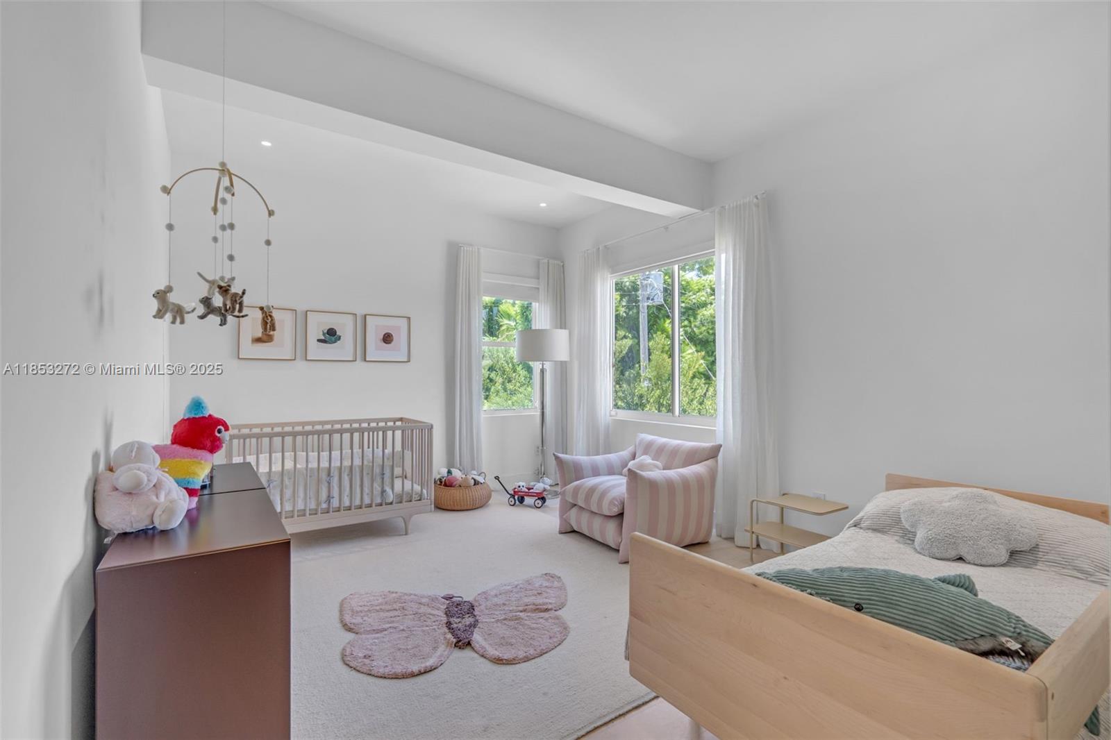 TROPICAL ISLE HOMES SUB 4 - Residential