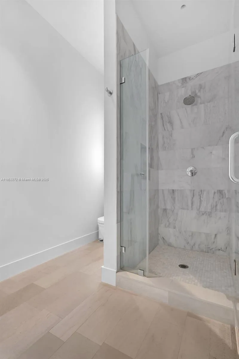 Key Biscayne, Florida 33149, United States, 6 Bedrooms Bedrooms, ,6 BathroomsBathrooms,Residential,Active,185537