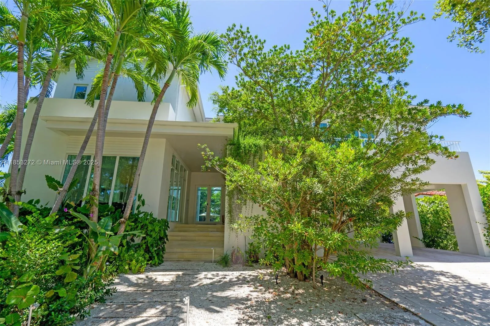Key Biscayne, Florida 33149, United States, 6 Bedrooms Bedrooms, ,6 BathroomsBathrooms,Residential,Active,185537
