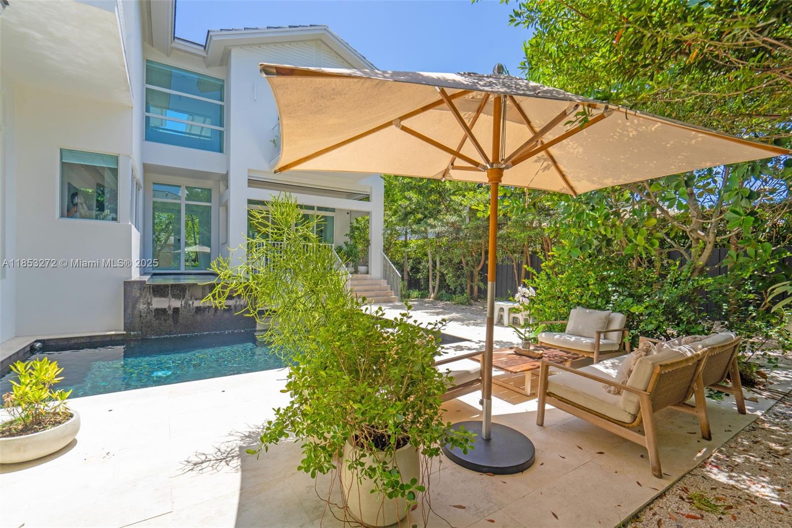 TROPICAL ISLE HOMES SUB 4 - Residential