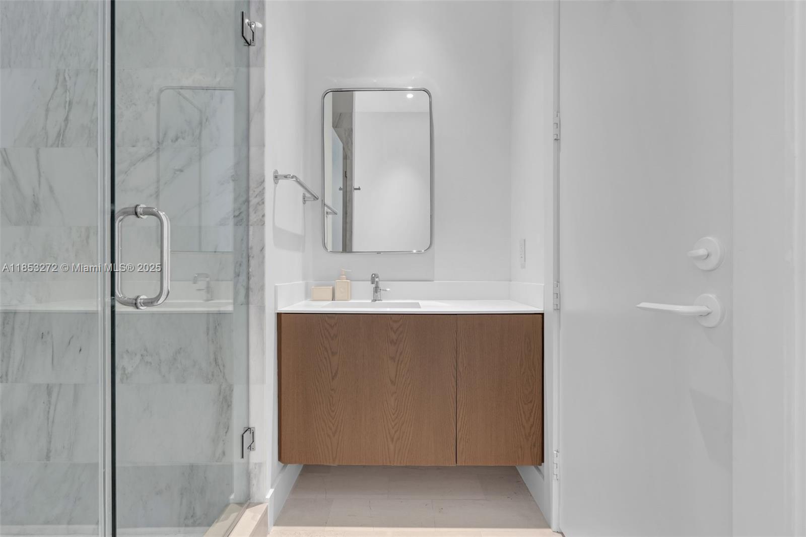 TROPICAL ISLE HOMES SUB 4 - Residential