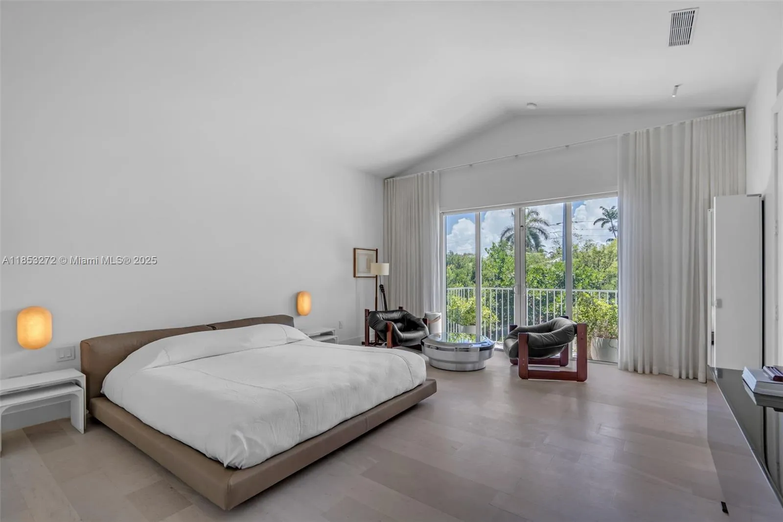 Key Biscayne, Florida 33149, United States, 6 Bedrooms Bedrooms, ,6 BathroomsBathrooms,Residential,Active,185537