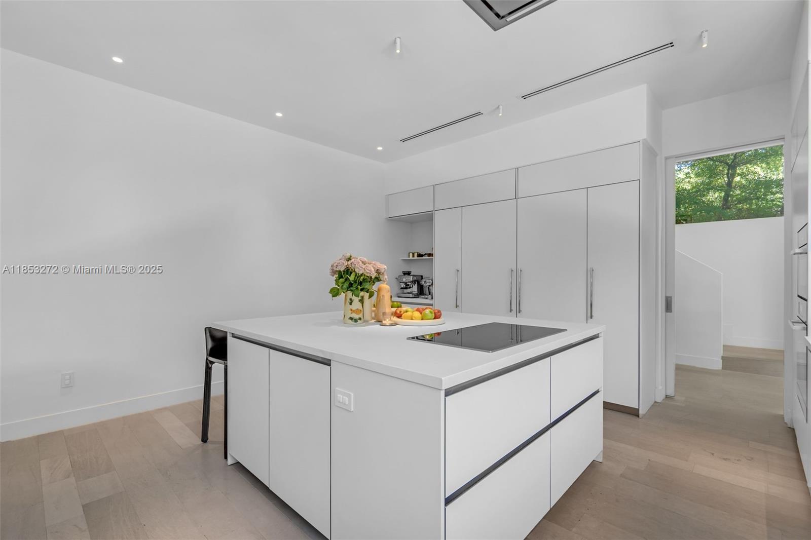 TROPICAL ISLE HOMES SUB 4 - Residential