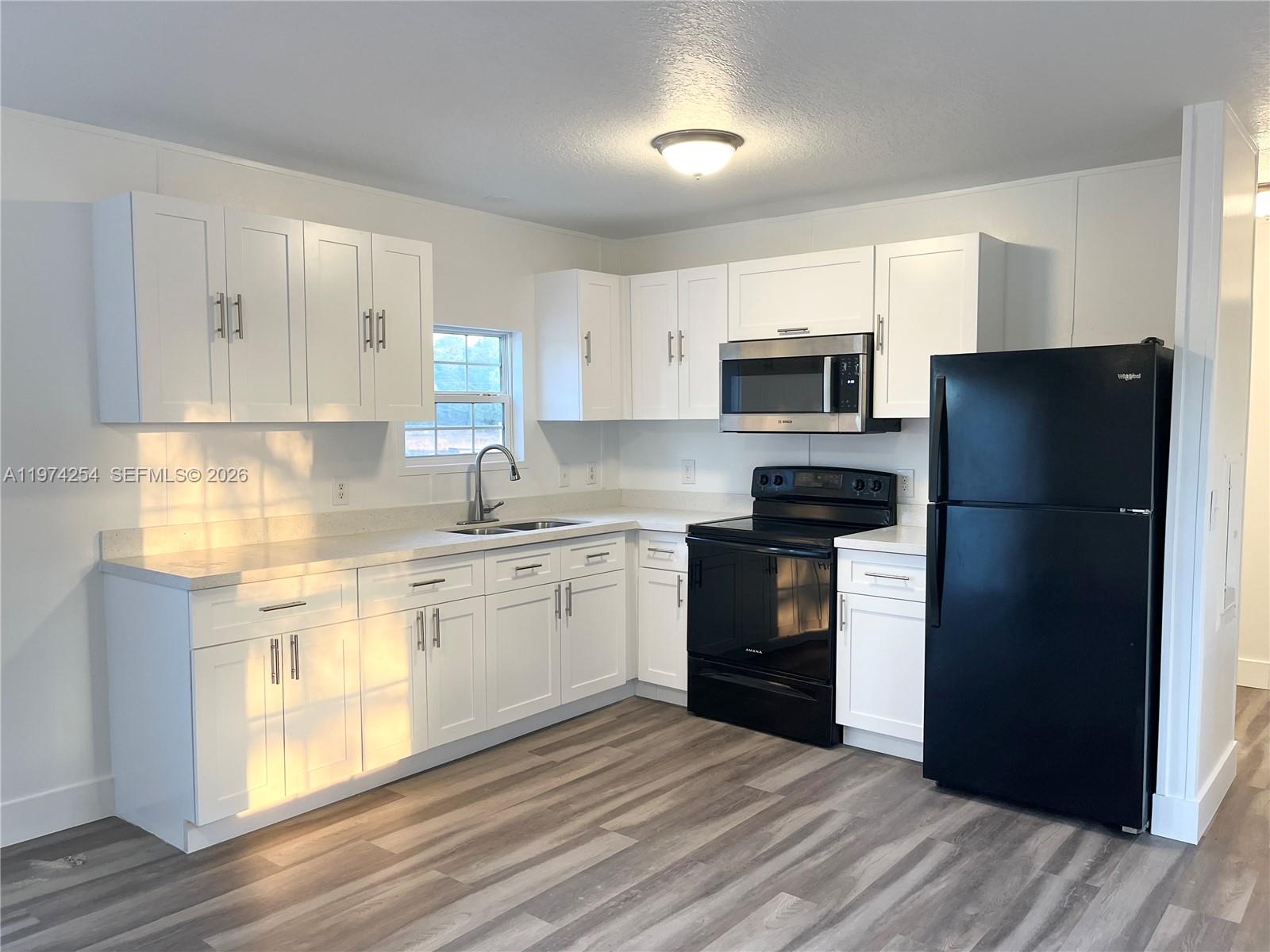 MONTURA RANCH EST 1 ST S/D - Residential