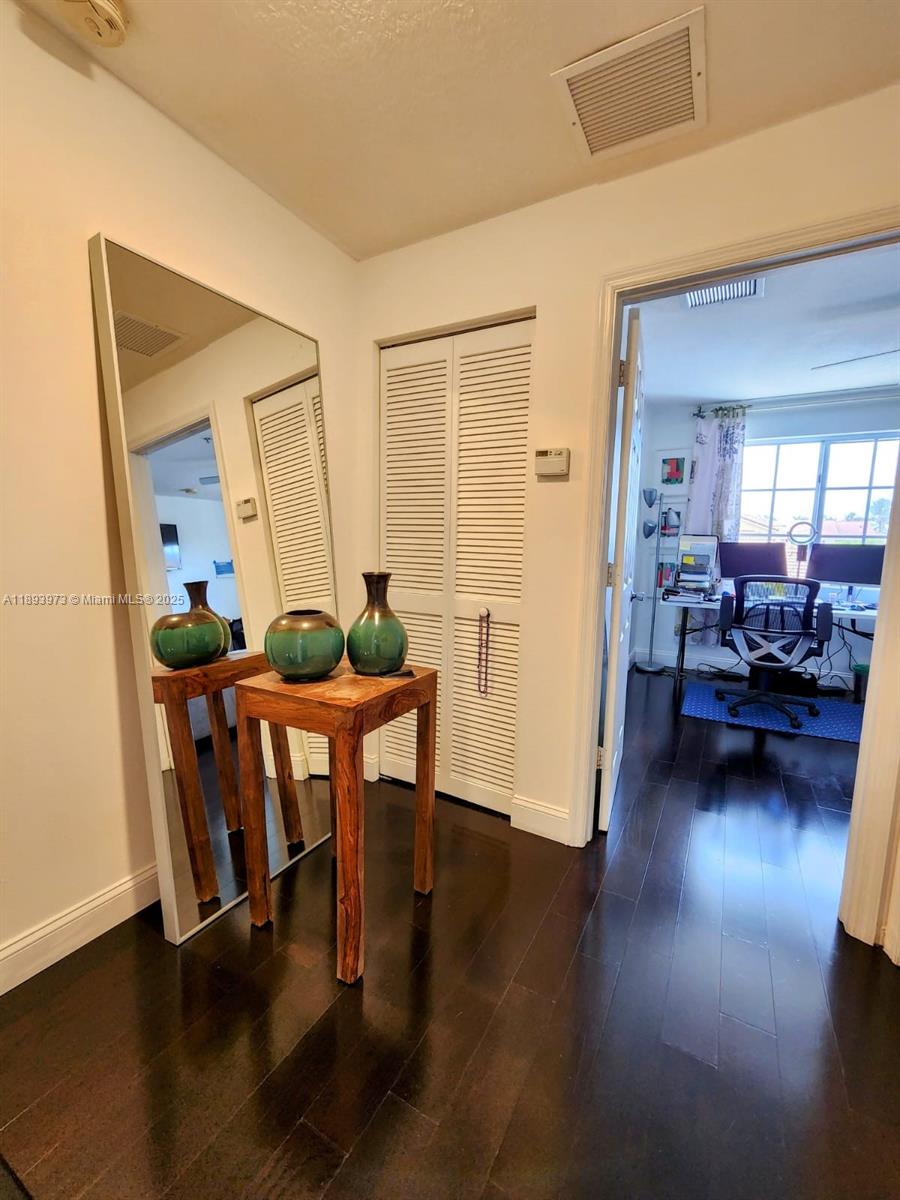 THE PRESERVE CONDO - Residential Lease