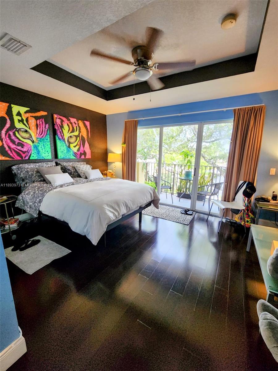 THE PRESERVE CONDO - Residential Lease