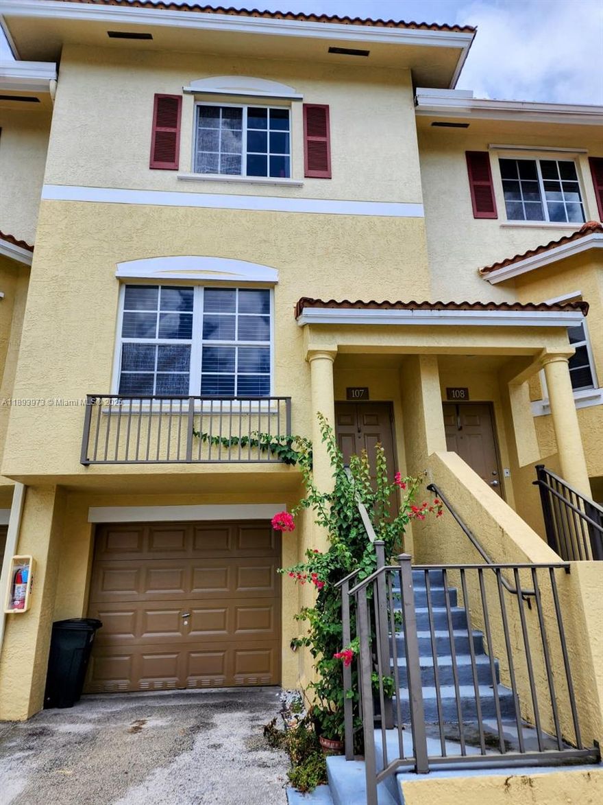 Central location, The Preserve Townhomes near Miami Shores. 3 beds and 2 baths. Excellet condition, avalaible after 12/08/2025.Gated community with pool and park. Washer and Dryer. A cover garage for one car and open parking in front. Pet friendly community. Walking distance to TD Bank, Publix & Walgreens, 10 minutes to the beach, 20 minutes to Downtown, and 20 minutes to Aventura Mall.