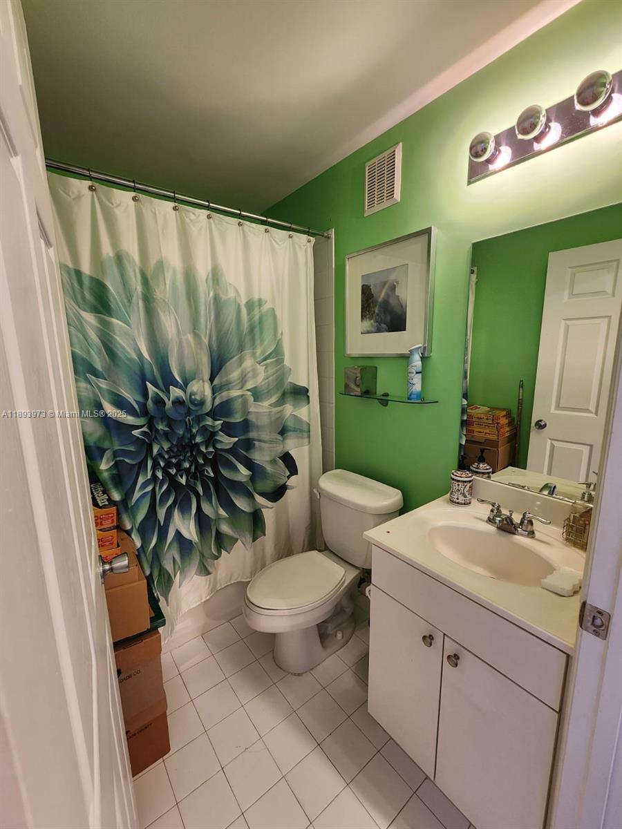 THE PRESERVE CONDO - Residential Lease