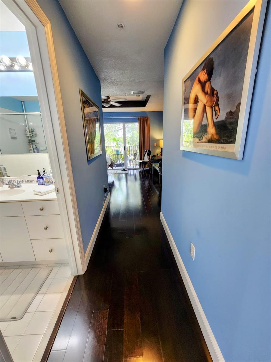 THE PRESERVE CONDO - Residential Lease