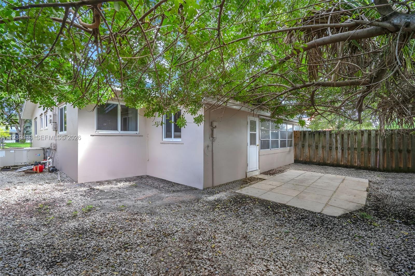 CORAL RIDGE ADD - Residential Lease