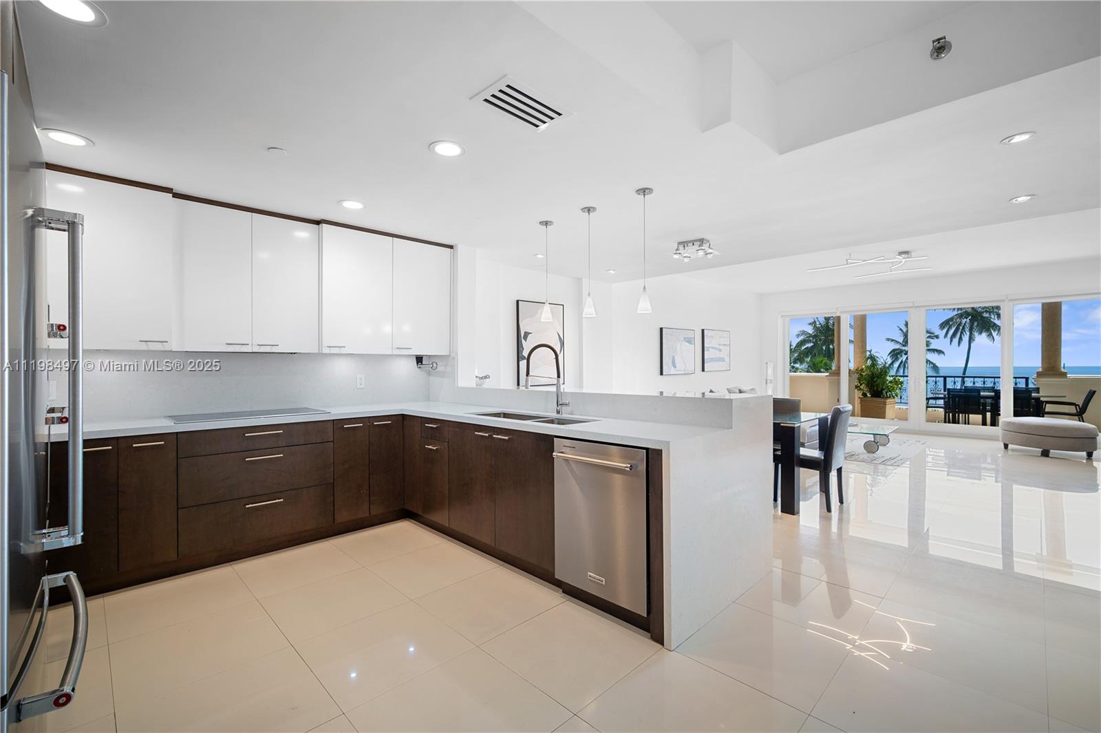 19234 Fisher Island Dr 19234