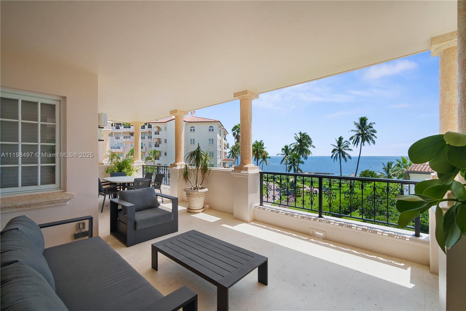 SEASIDE CONDO - Residential Lease