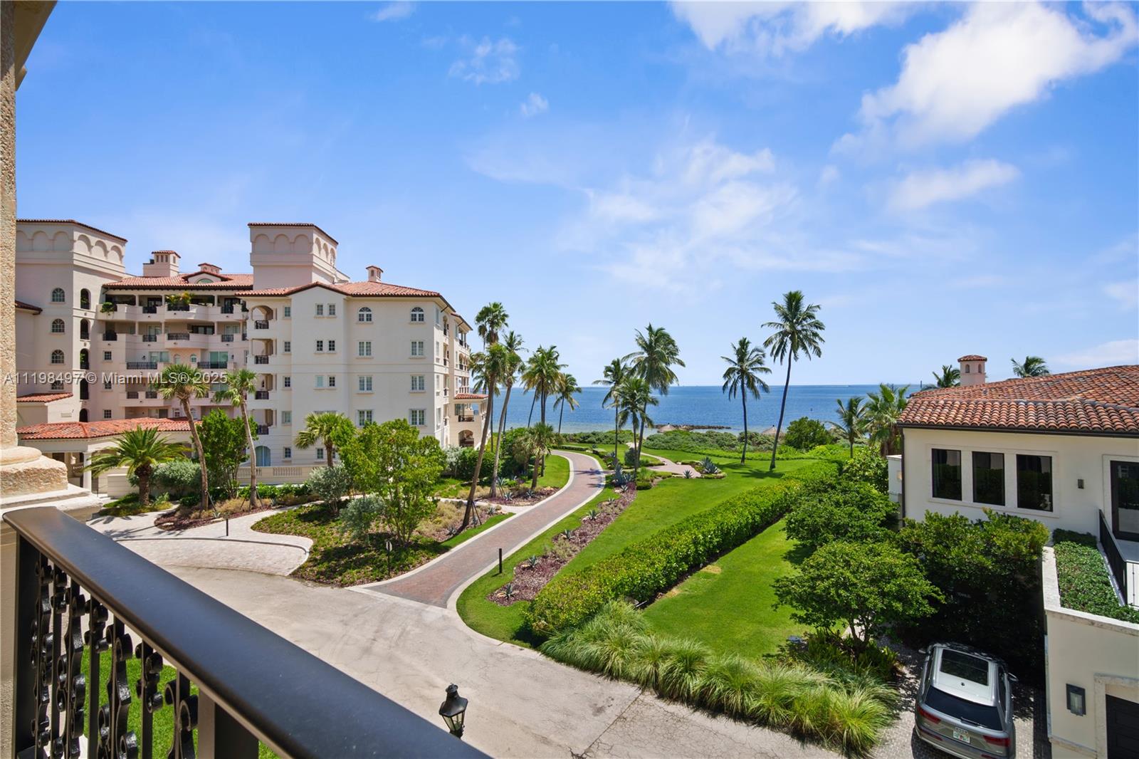 SEASIDE CONDO - Residential Lease