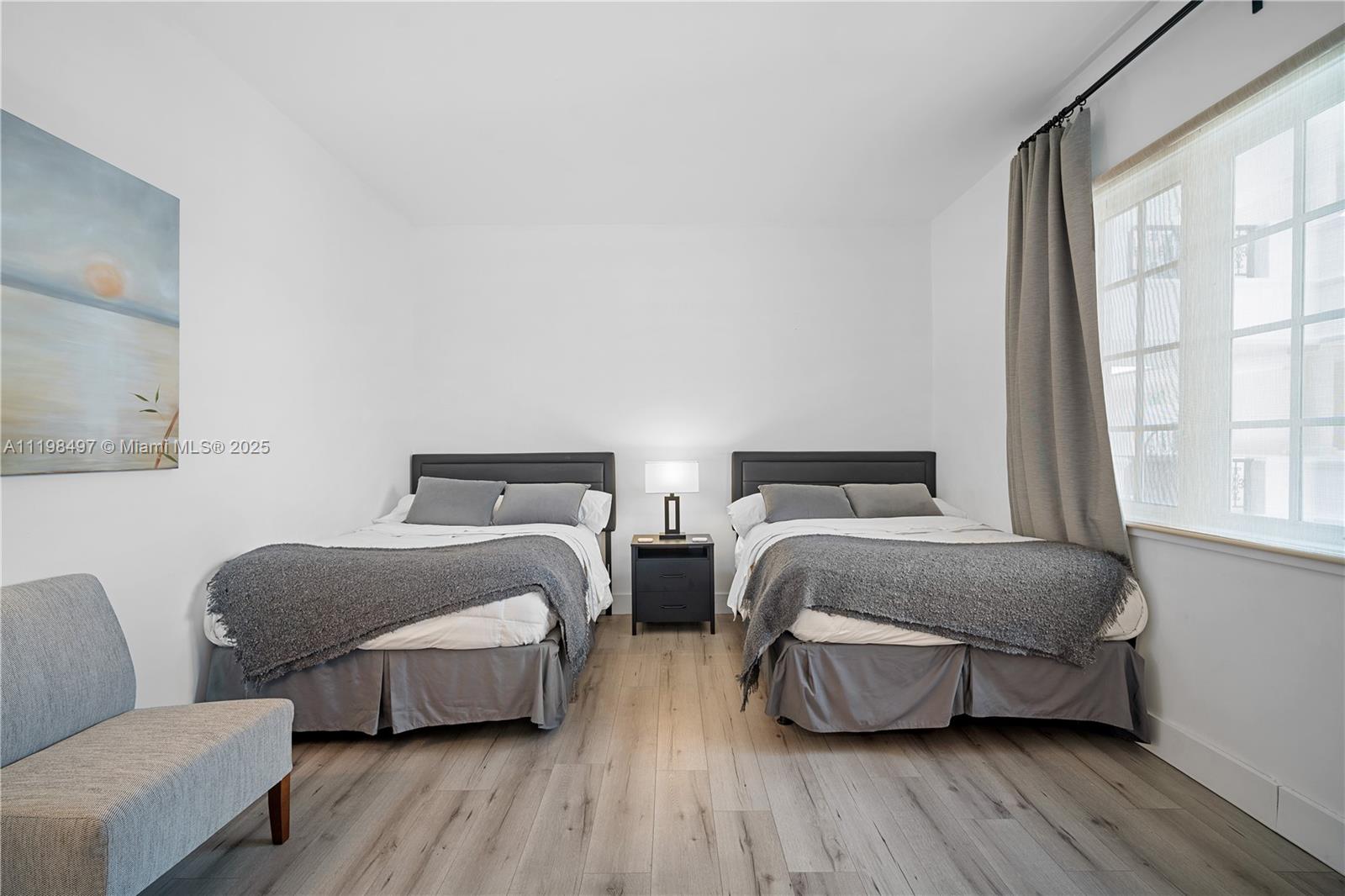 SEASIDE CONDO - Residential Lease