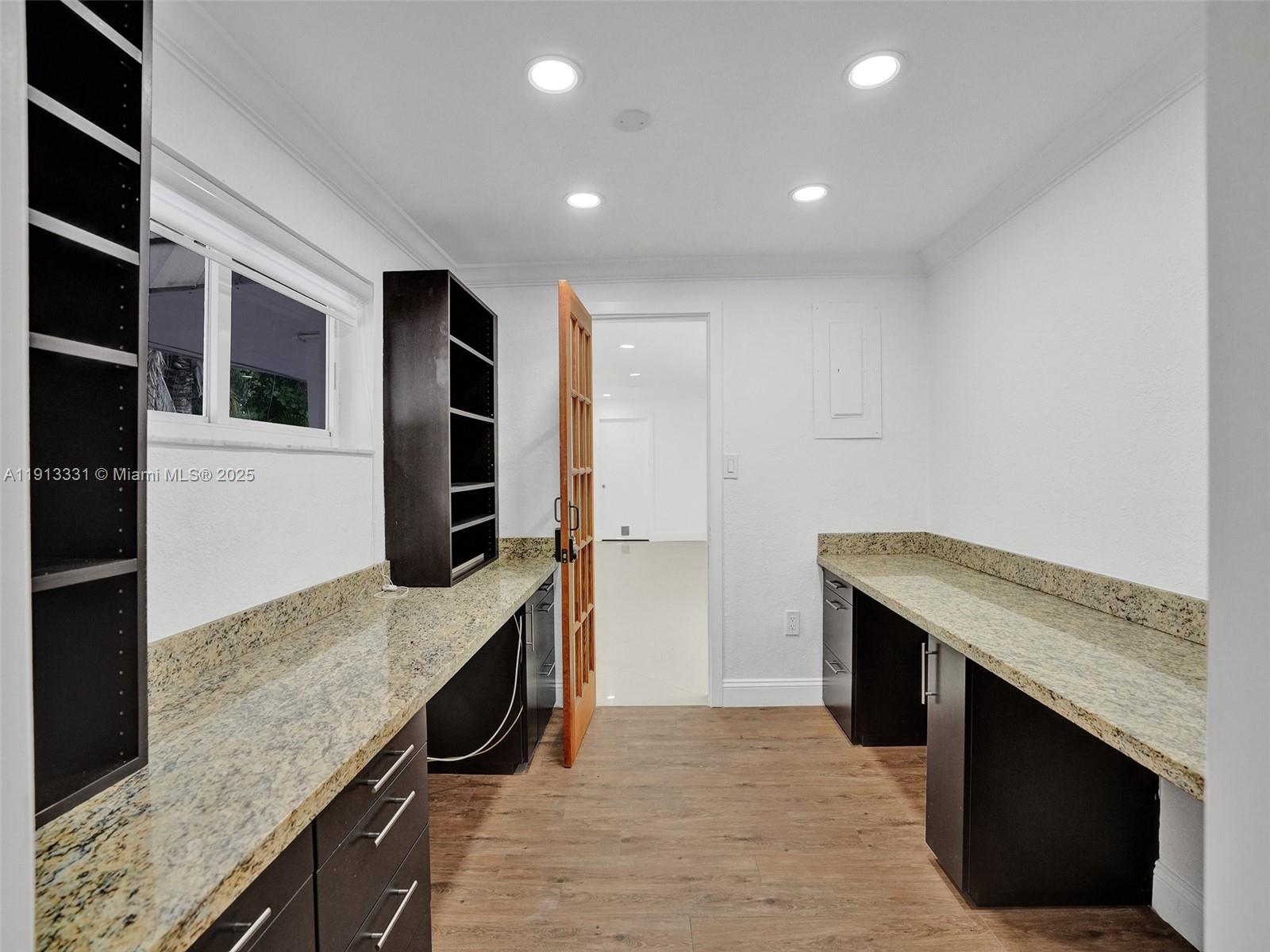 1ST ADDN BISCAYNE LAWN - Residential