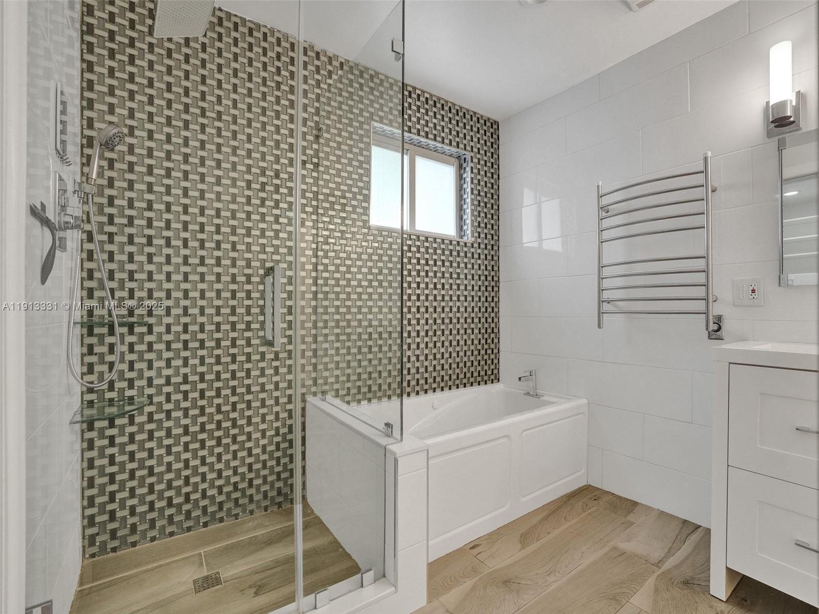 1ST ADDN BISCAYNE LAWN - Residential