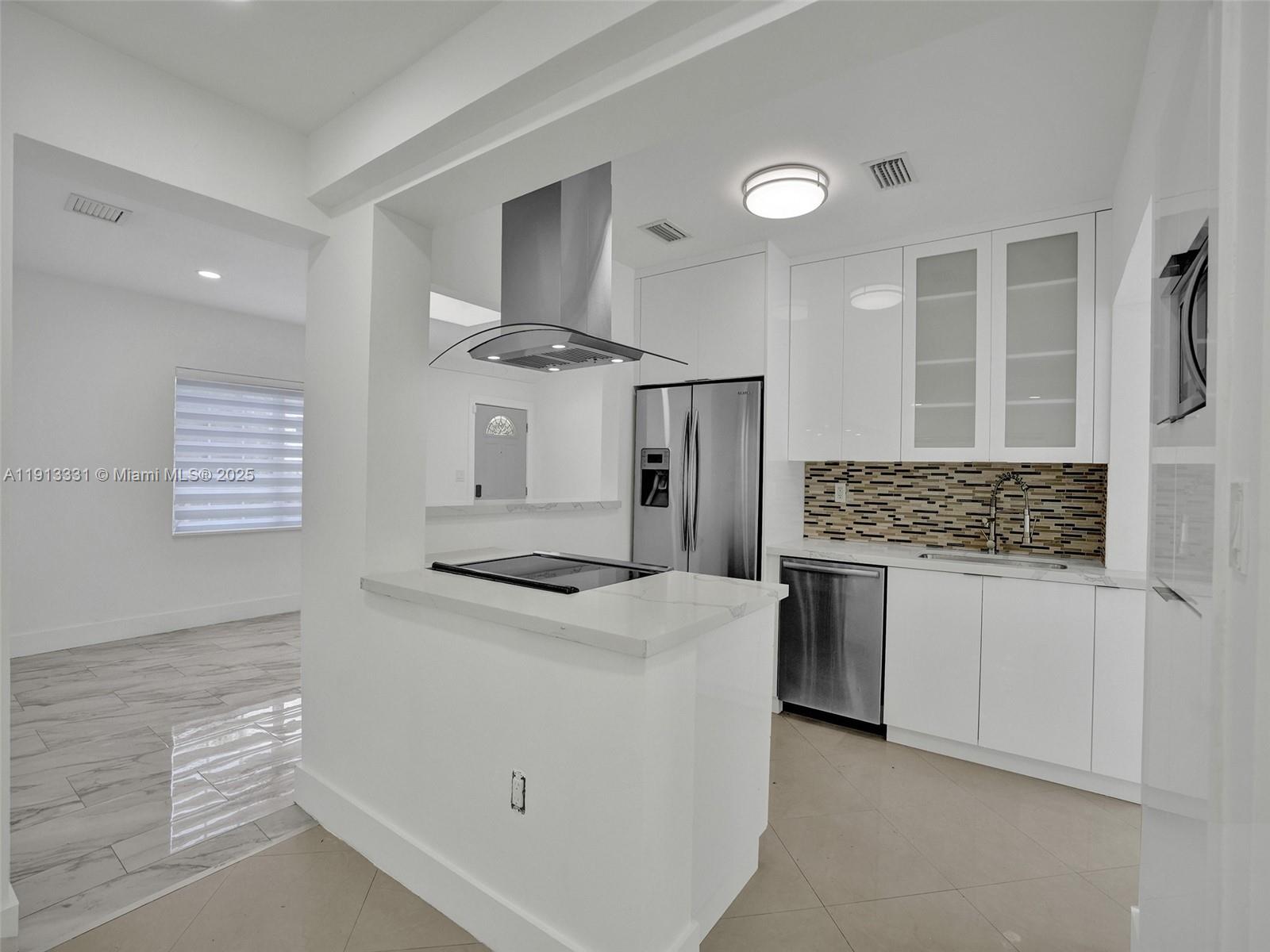 1ST ADDN BISCAYNE LAWN - Residential