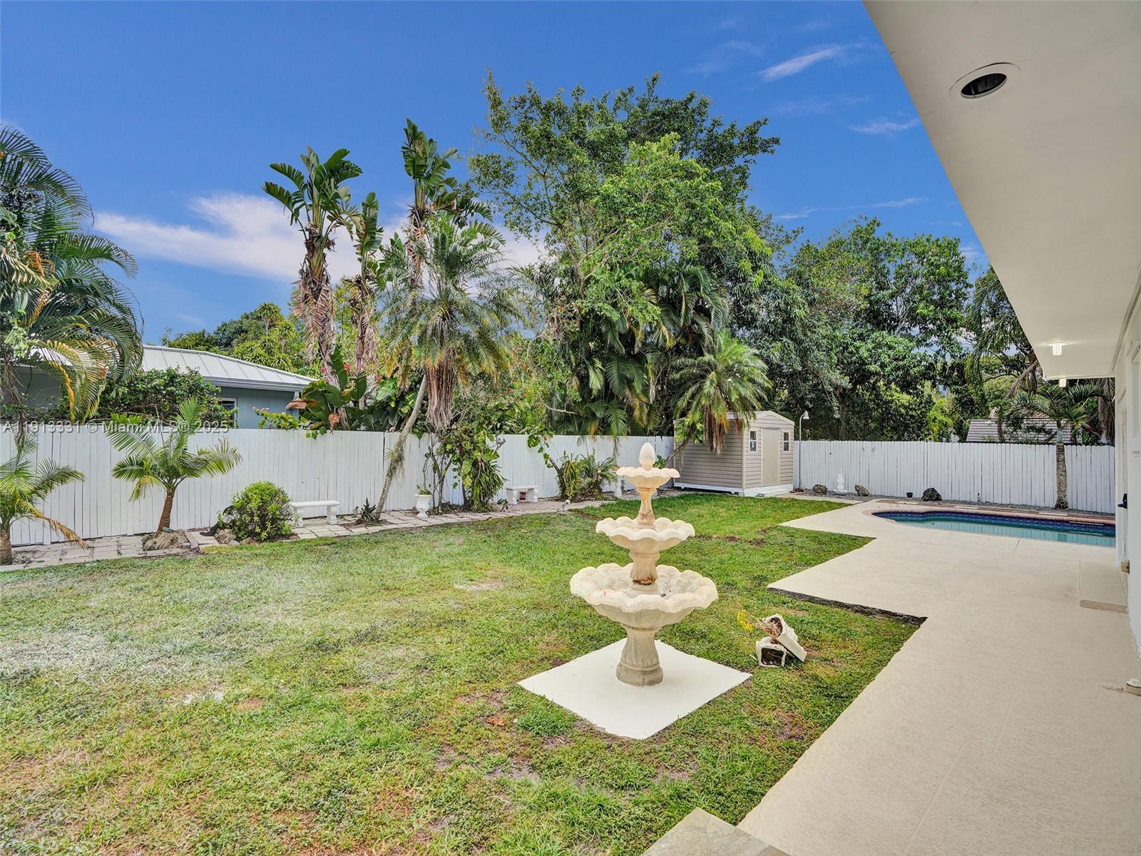 1ST ADDN BISCAYNE LAWN - Residential