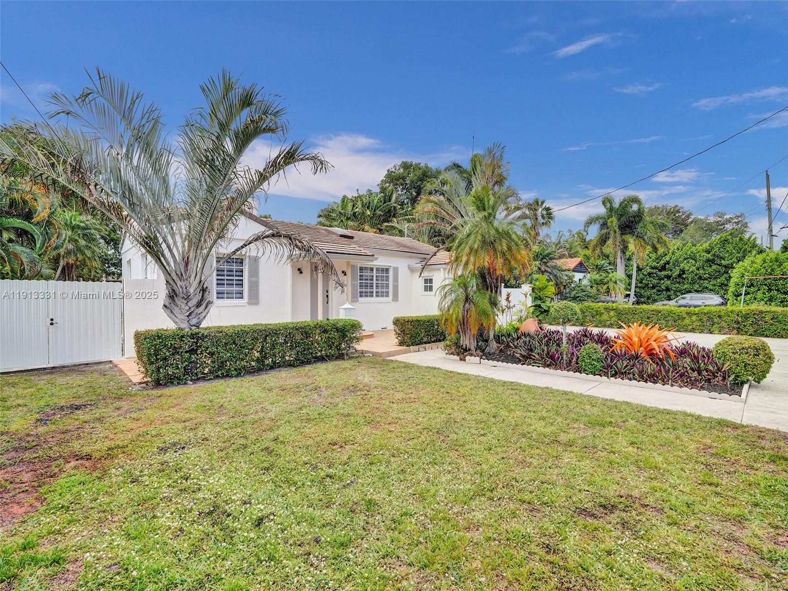 1ST ADDN BISCAYNE LAWN - Residential