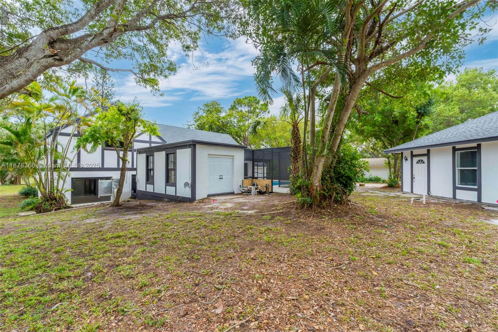 MONET GARDENS AMD (UNREC) - Residential Lease