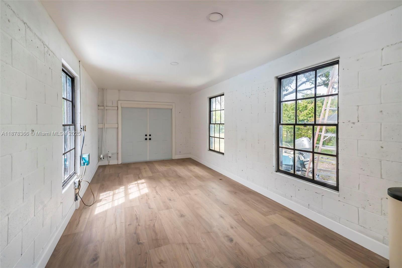 MONET GARDENS AMD (UNREC) - Residential Lease