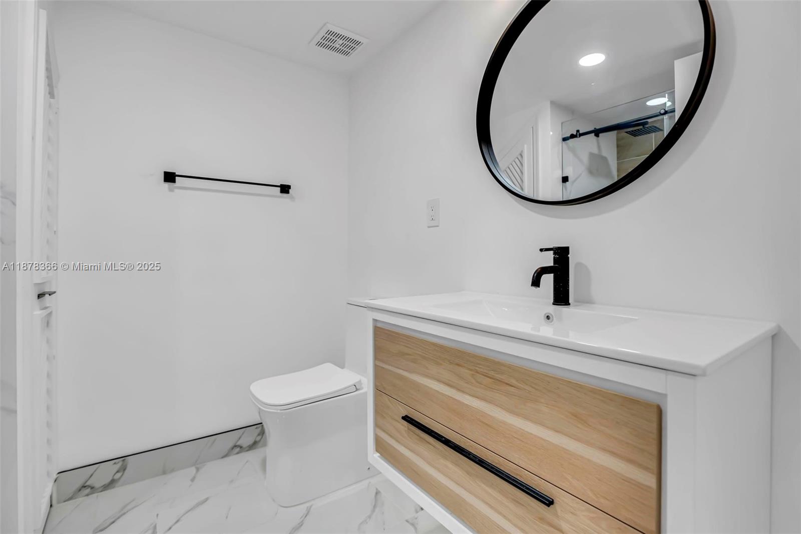 MONET GARDENS AMD (UNREC) - Residential Lease