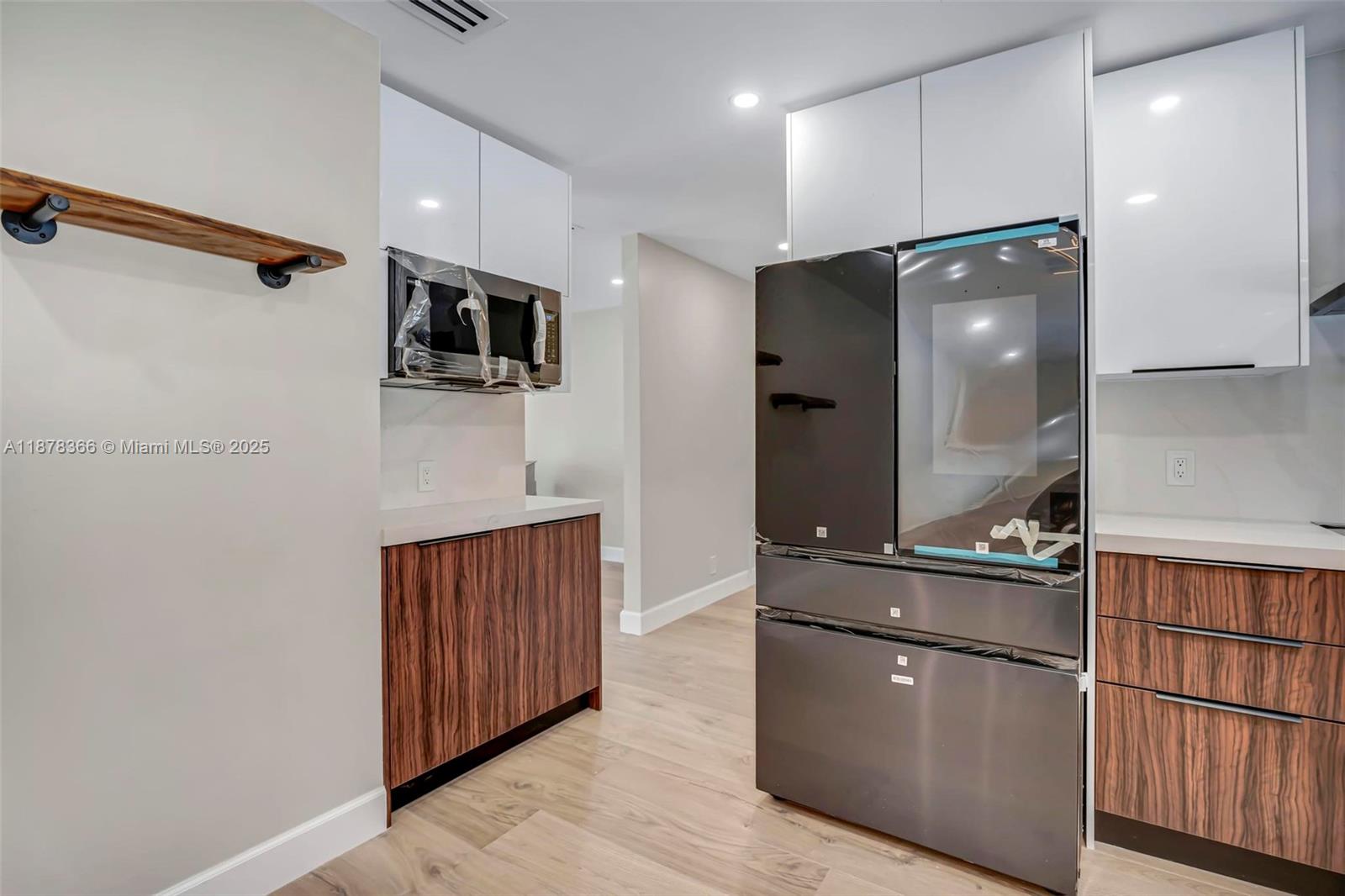 MONET GARDENS AMD (UNREC) - Residential Lease