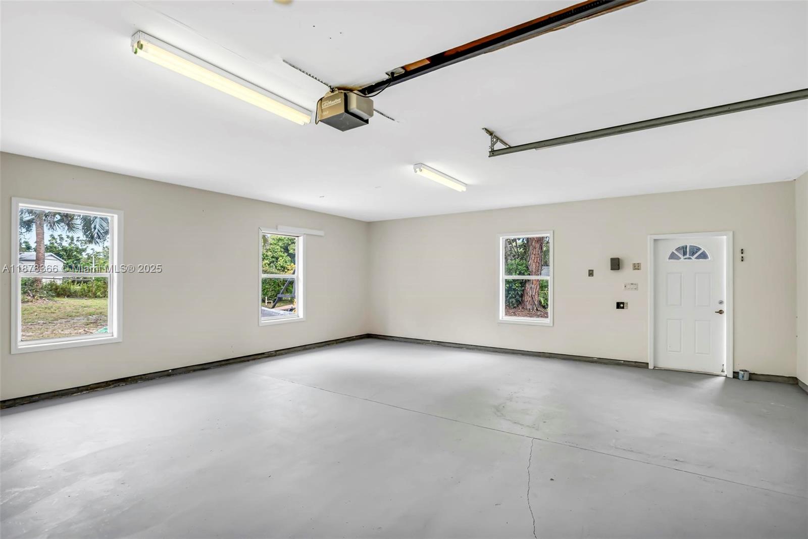 MONET GARDENS AMD (UNREC) - Residential Lease