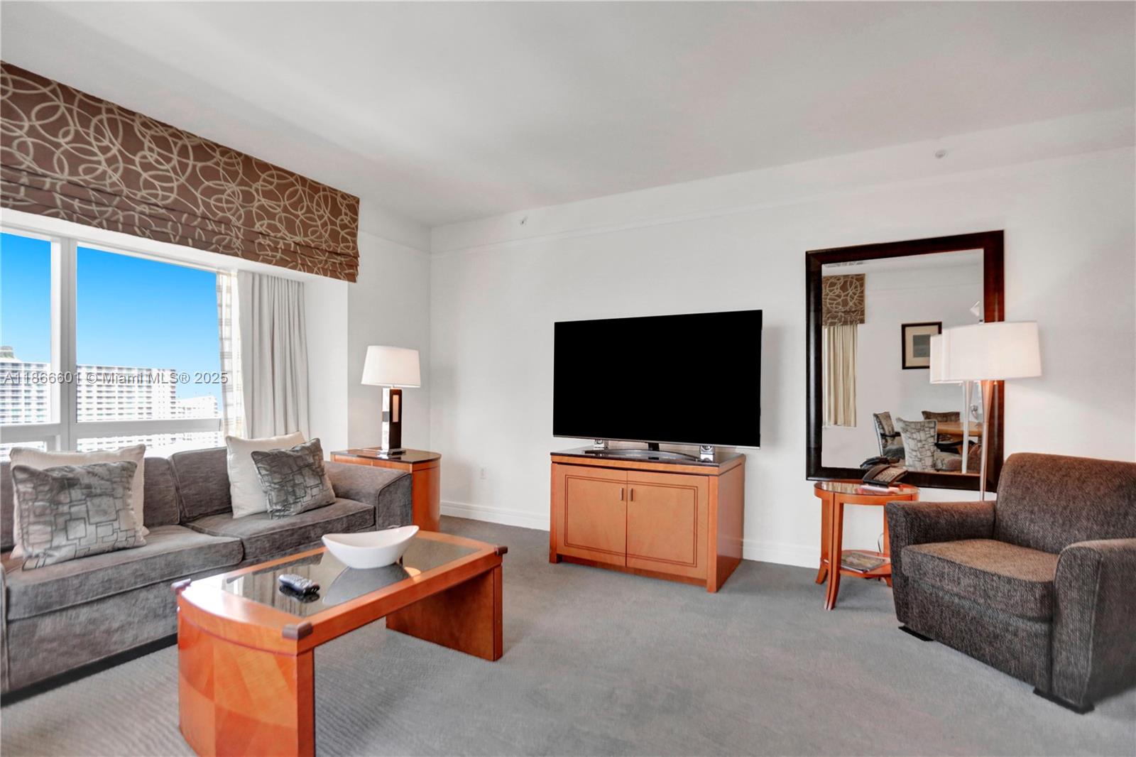 MILLENNIUM TOWER CONDOMIN - Residential Lease