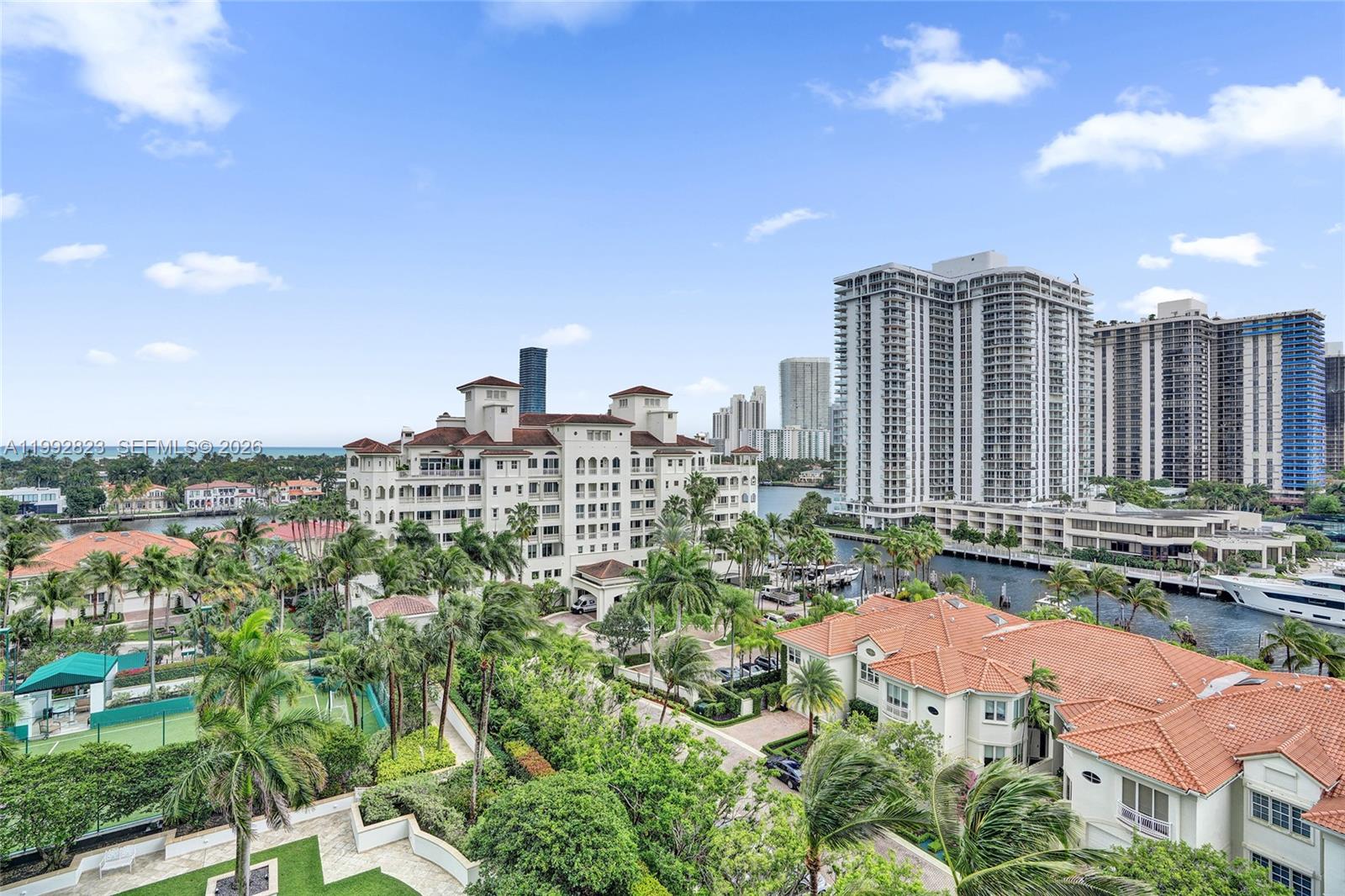 TOWERS OF PORTO VITA-SOUT - Residential Lease