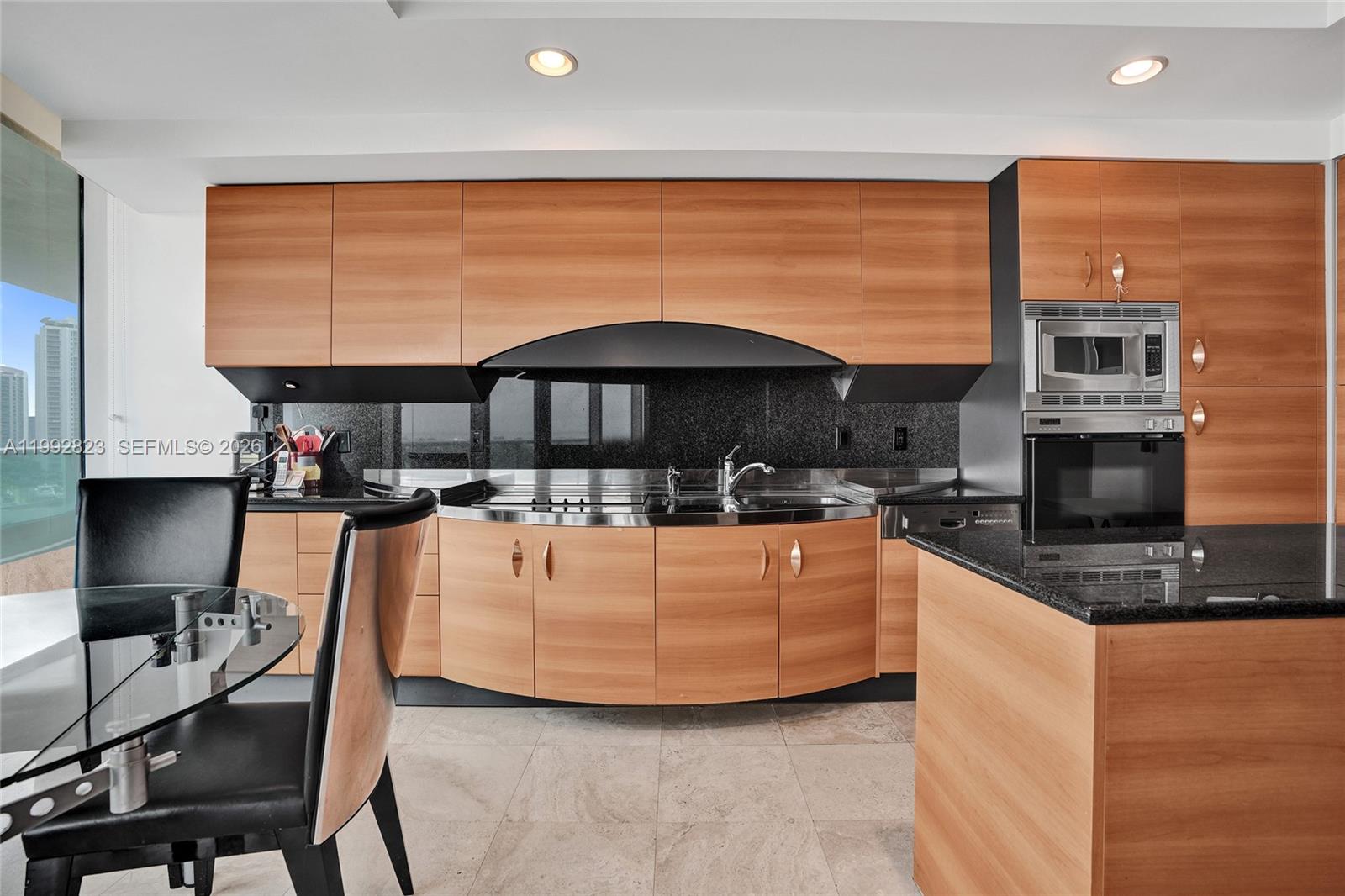 TOWERS OF PORTO VITA-SOUT - Residential Lease