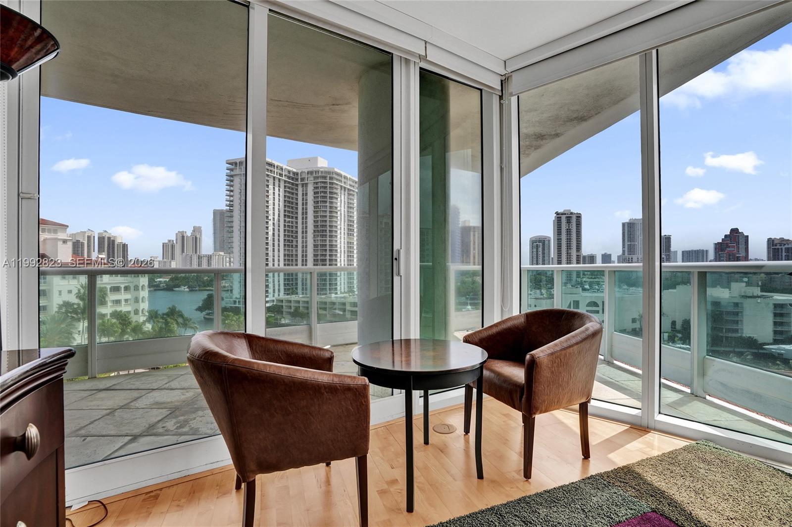 TOWERS OF PORTO VITA-SOUT - Residential Lease