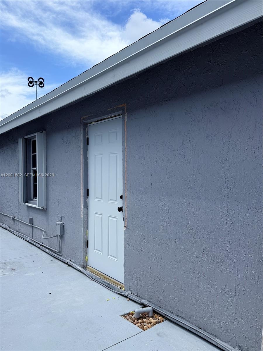 BIRD LAKES SOUTH SEC 2 - Residential Lease