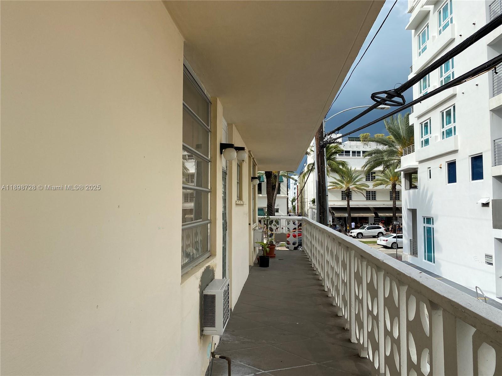 SOUTHERN STAR CONDO - Residential