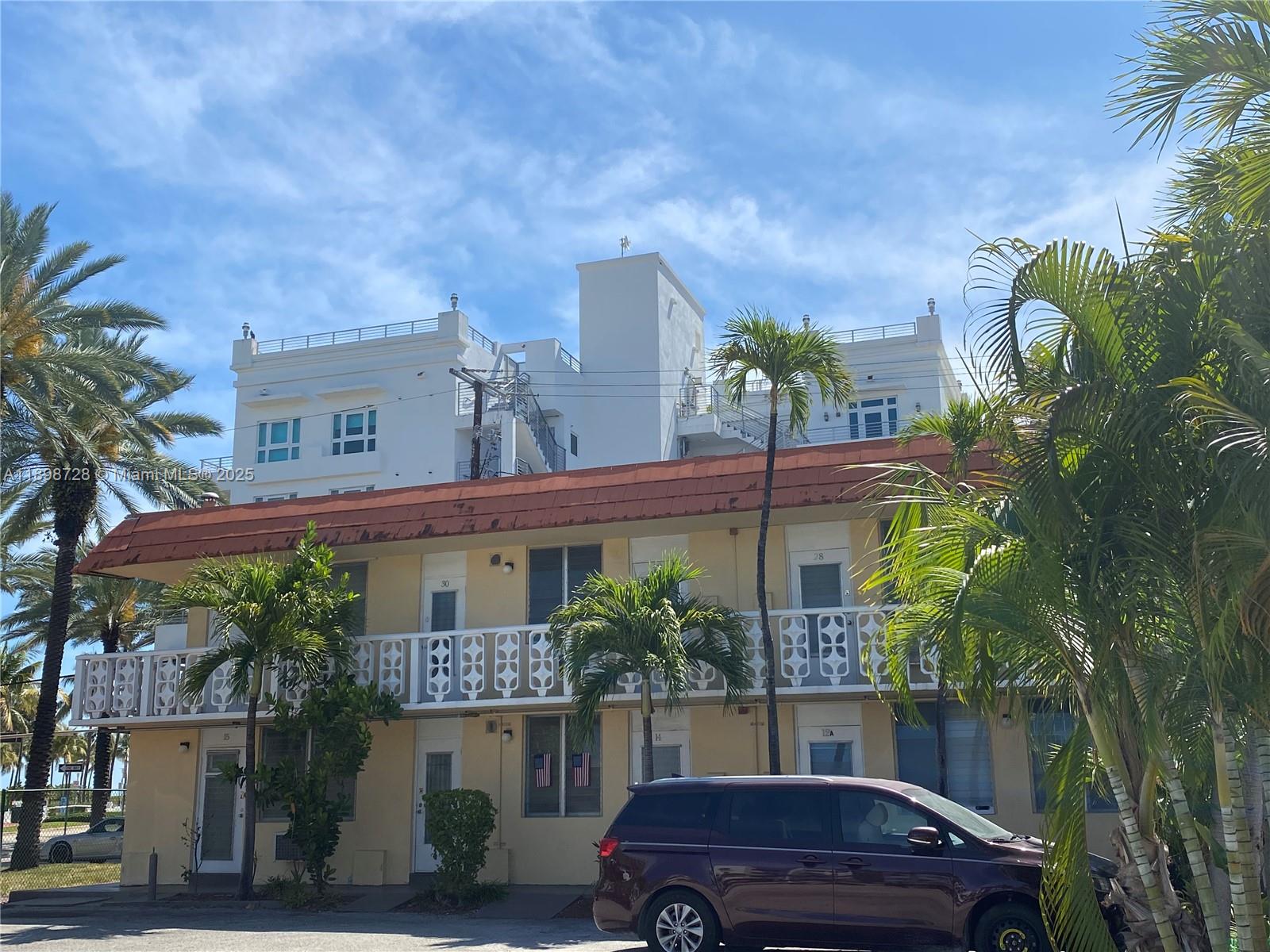 SOUTHERN STAR CONDO - Residential