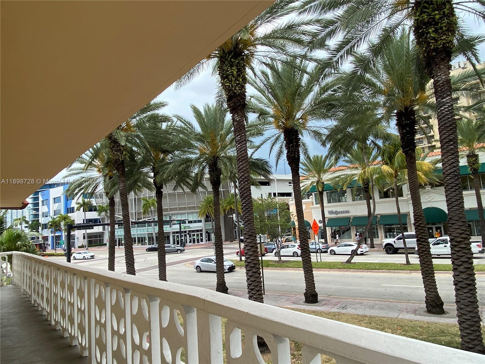 SOUTHERN STAR CONDO - Residential