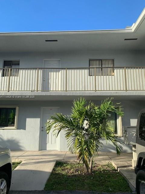 6121 W 24th Ave 106, Hialeah, Miami-Dade County, Florida - 2 Bedrooms  
1 Bathrooms - 